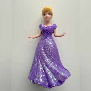 Disney Princess Cinderella Doll in Magic Clip Rapunzels Dress